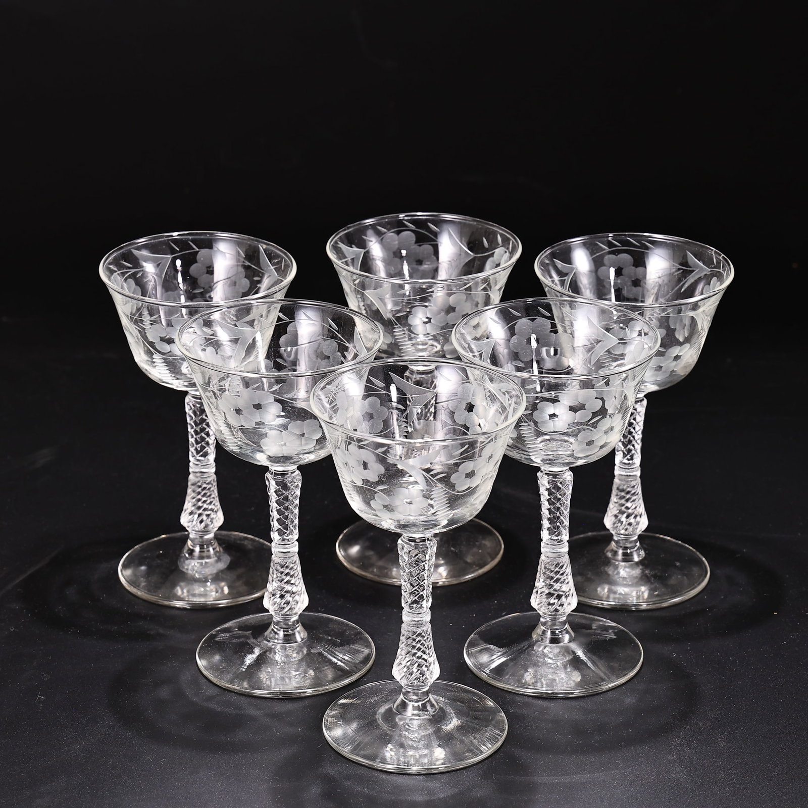 Set of 6 Vintage Etched Grape & Vine Glass Wine Goblets (1 of 7)