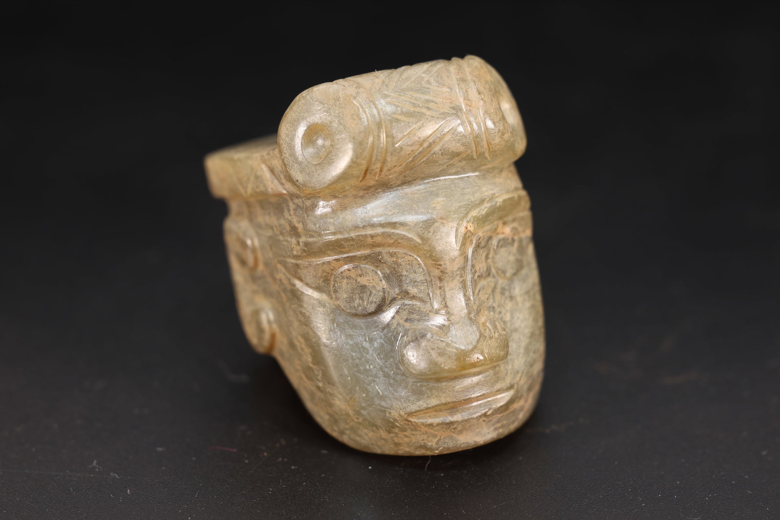 Jade Carved Beast Face Pattern Character Head Shape Ornament: Jade Carved Beast Face Pattern Character Head Shape Ornament (4 x 3.5 x 3cm)
