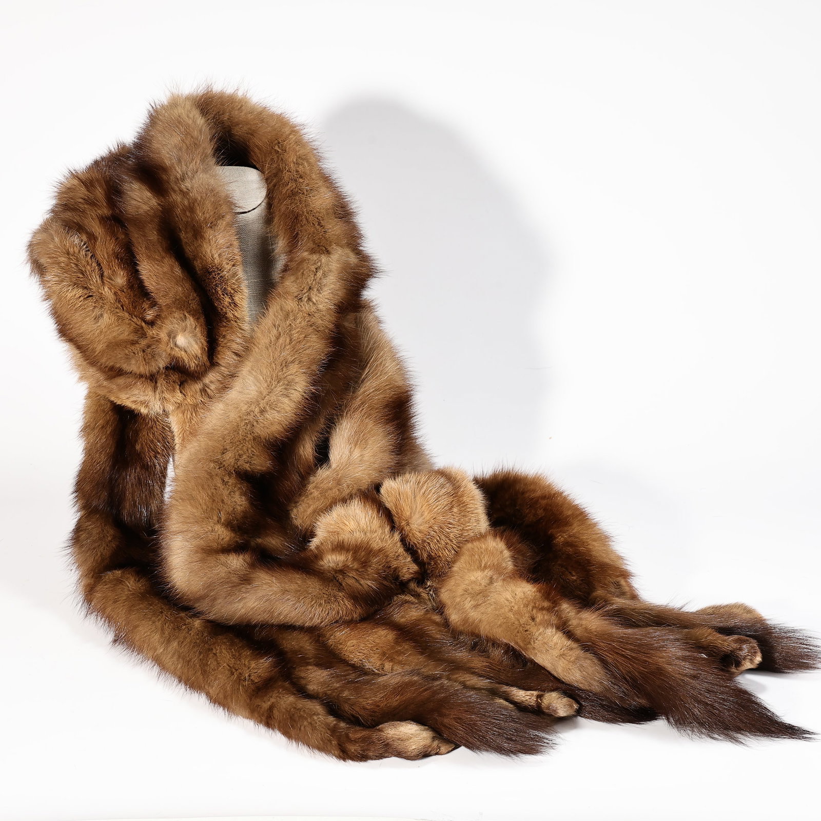 Vintage Brown Marten Type Fur Stole 1950s Hollywood Wrap: Vintage Brown Marten Type Fur Stole 1950s Hollywood Wrap (226 x 30 cm)