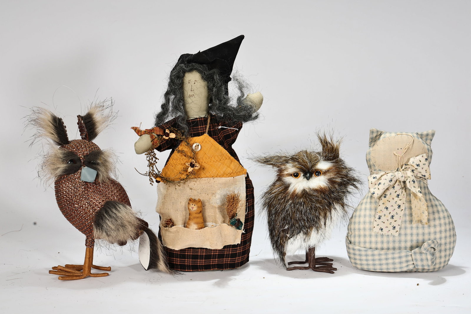 Folk Art Halloween Witch, Owls & Fabric Cat D?cor (1 of 5)