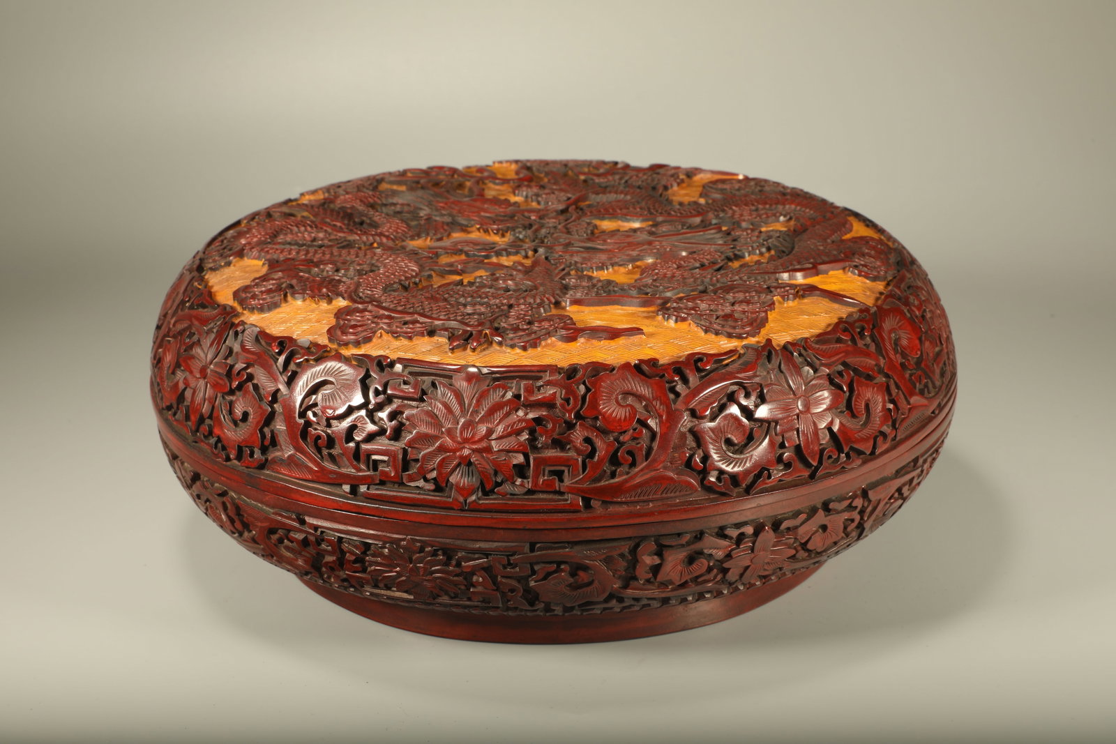 Lacquerware Red Carved Dragon Pattern Lid Box - 2