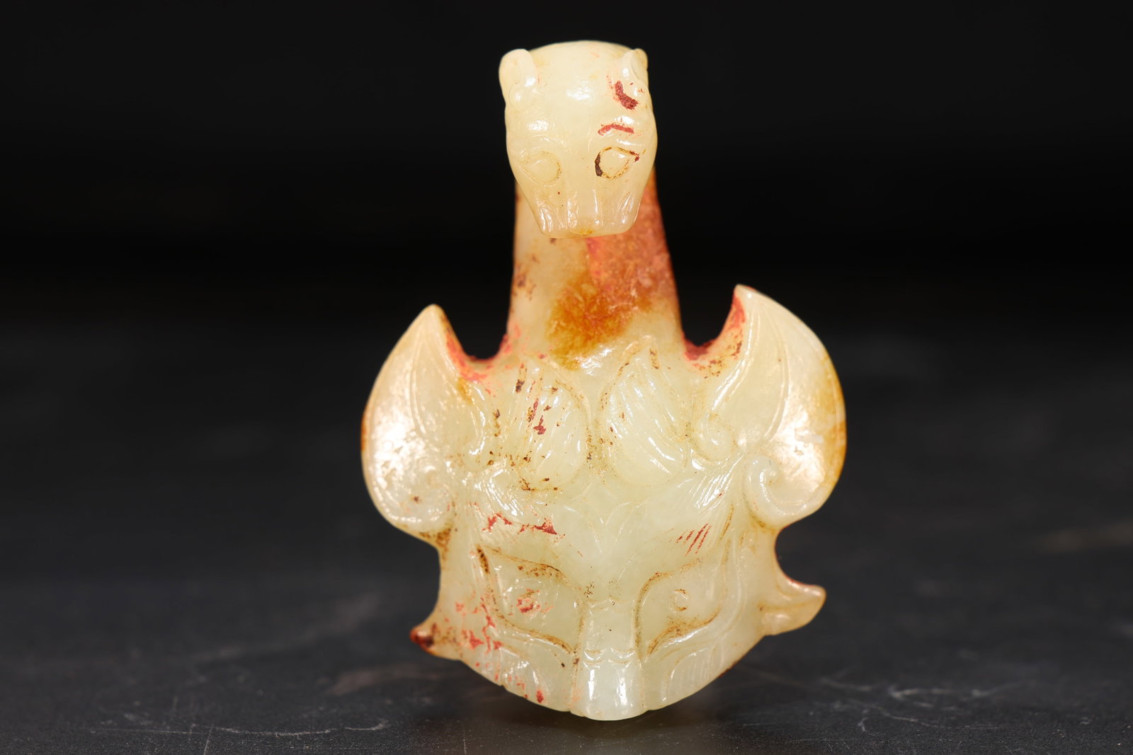 Jade Carved Dragon Pattern Belt Hook: Jade Carved Dragon Pattern Belt Hook (6 x 4.5 x 2cm)