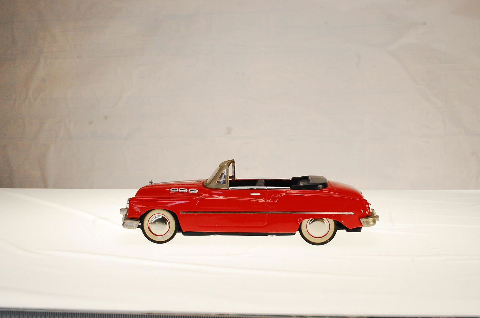 1950'S BUICK CONVERTIBLE TOY FRICTION CAR (1 of 6)