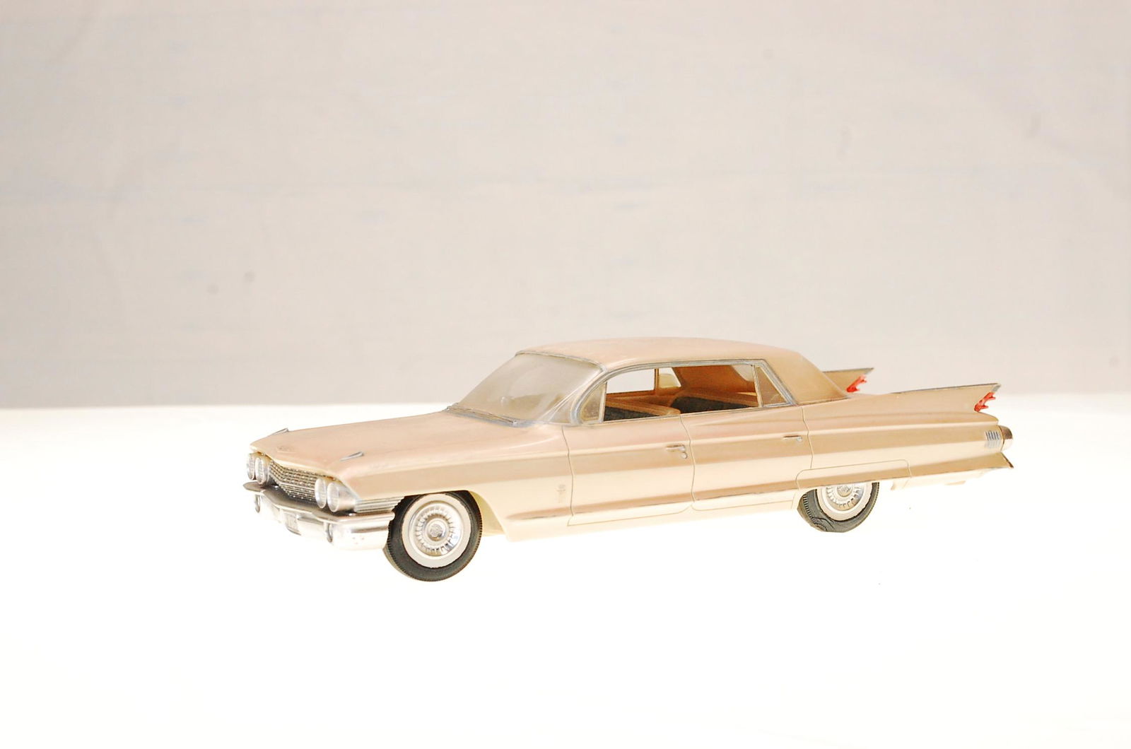 JO-HAN 1961 FLEETWOOD CADILLAC PROMO CAR VINTAGE (1 of 5)