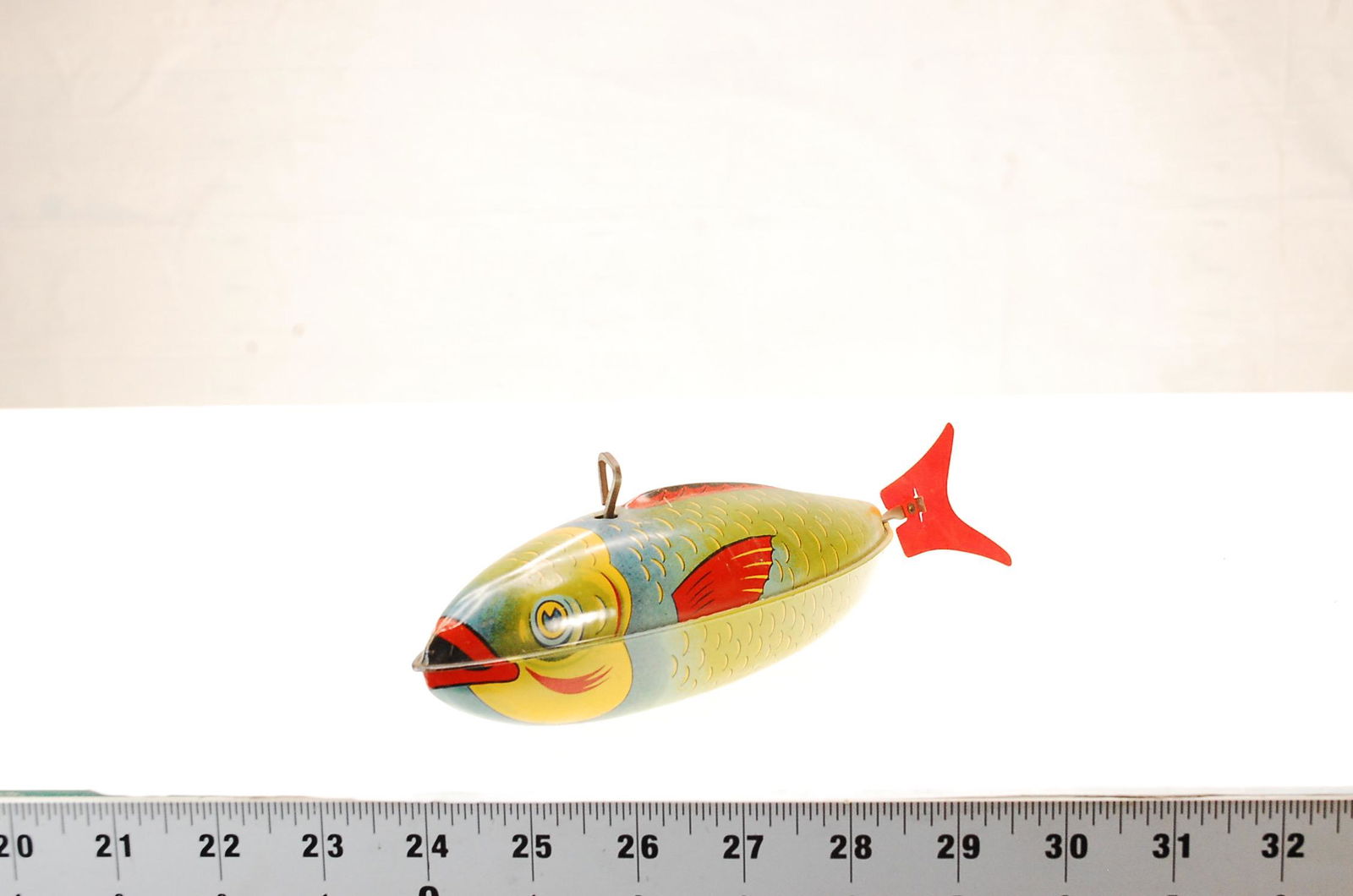 VINTAGE J. CHIEN WINDUP TIN LITHO TOY FISH 1950'S (1 of 3)