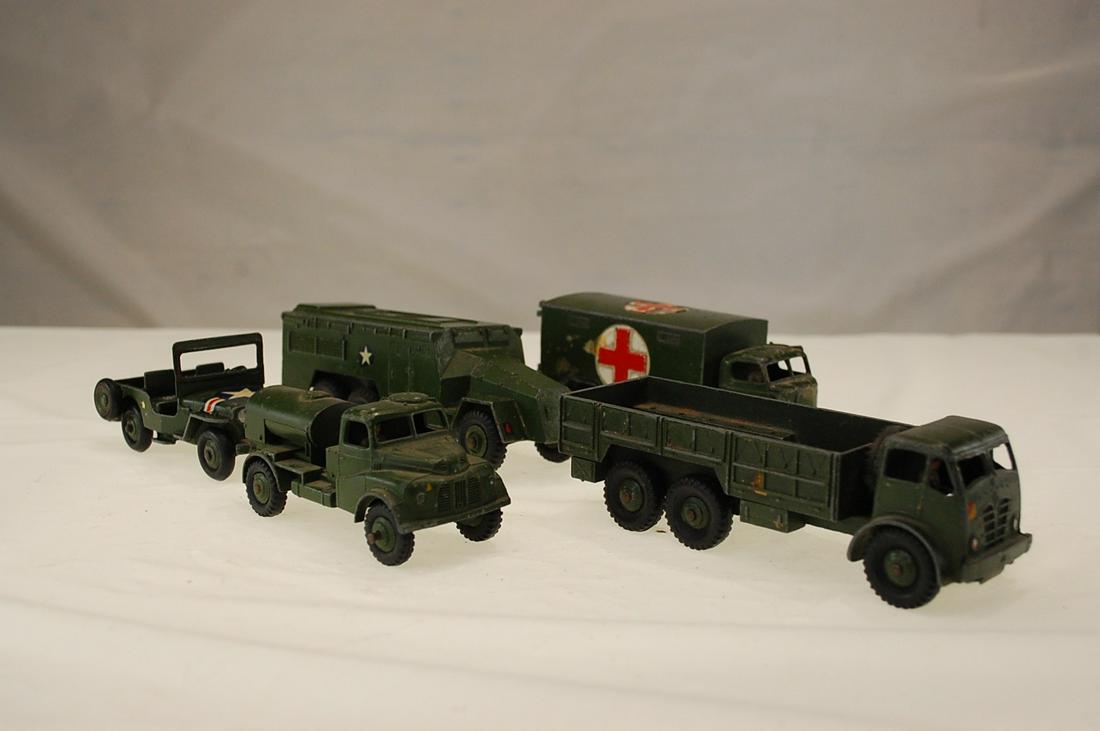 VINTAGE DINKY TOYS DIE CAST  ARMY (1 of 11)
