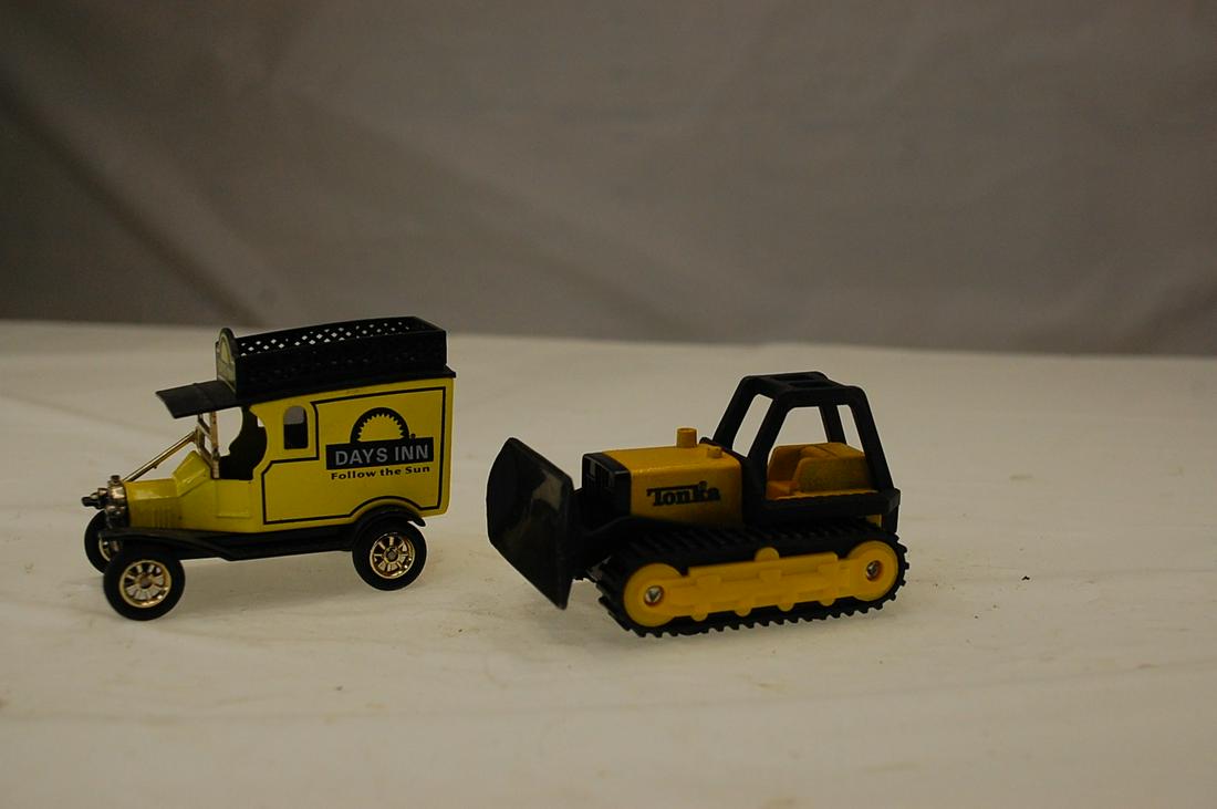 TONKA DOZER and OXFORD DIECAST VINTAGE DAYS INN: TONKA DOZER and OXFORD DIECAST VINTAGE DAYS INN