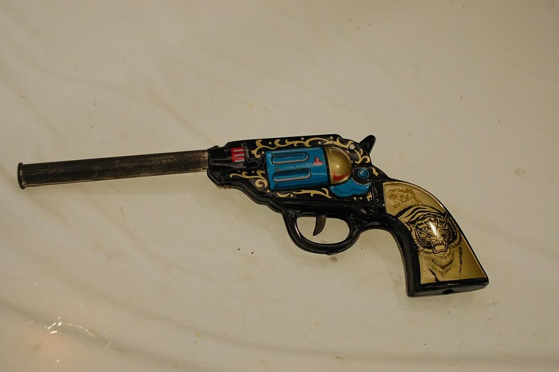 VINTAGE 50S TIN LITHO METAL TIGER 45 POP COLT: VINTAGE 50S TIN LITHO METAL TIGER 45 POP COLT REVOLVER TOY GUN-JAPAN
