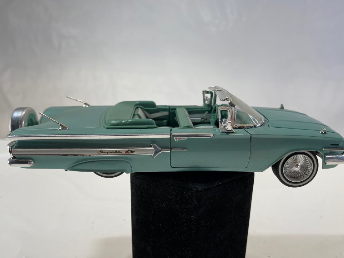 1960 Chevrolet Impala Convertible Street Low 1:24