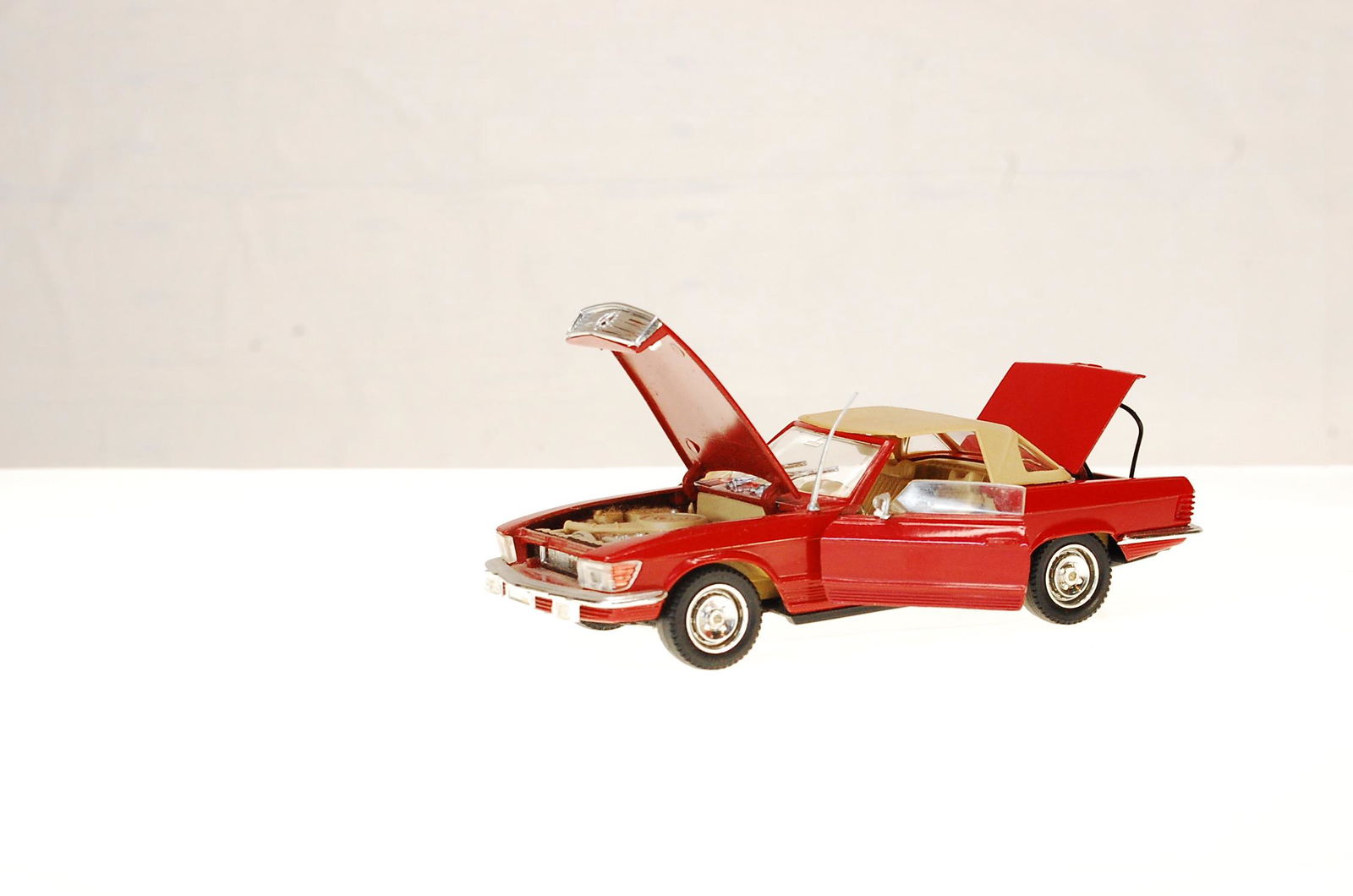 ITALY POLISTIL RED MERCEDES BENZ 450 SL 3/78 (1 of 8)