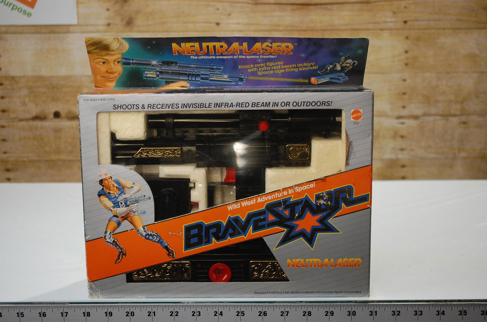 VINTAGE BRAVE STARR NEUTRA-LASER WEAPON (BLACK VERSION) (1 of 3)