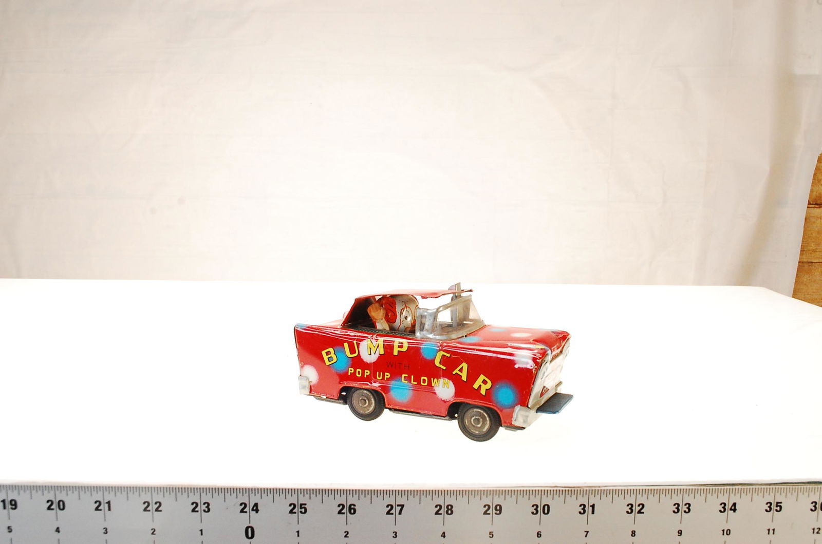 JAPAN CRITERION TIN LITHO FRICTION BUMP CAR W/ POP-UP (1 of 6)