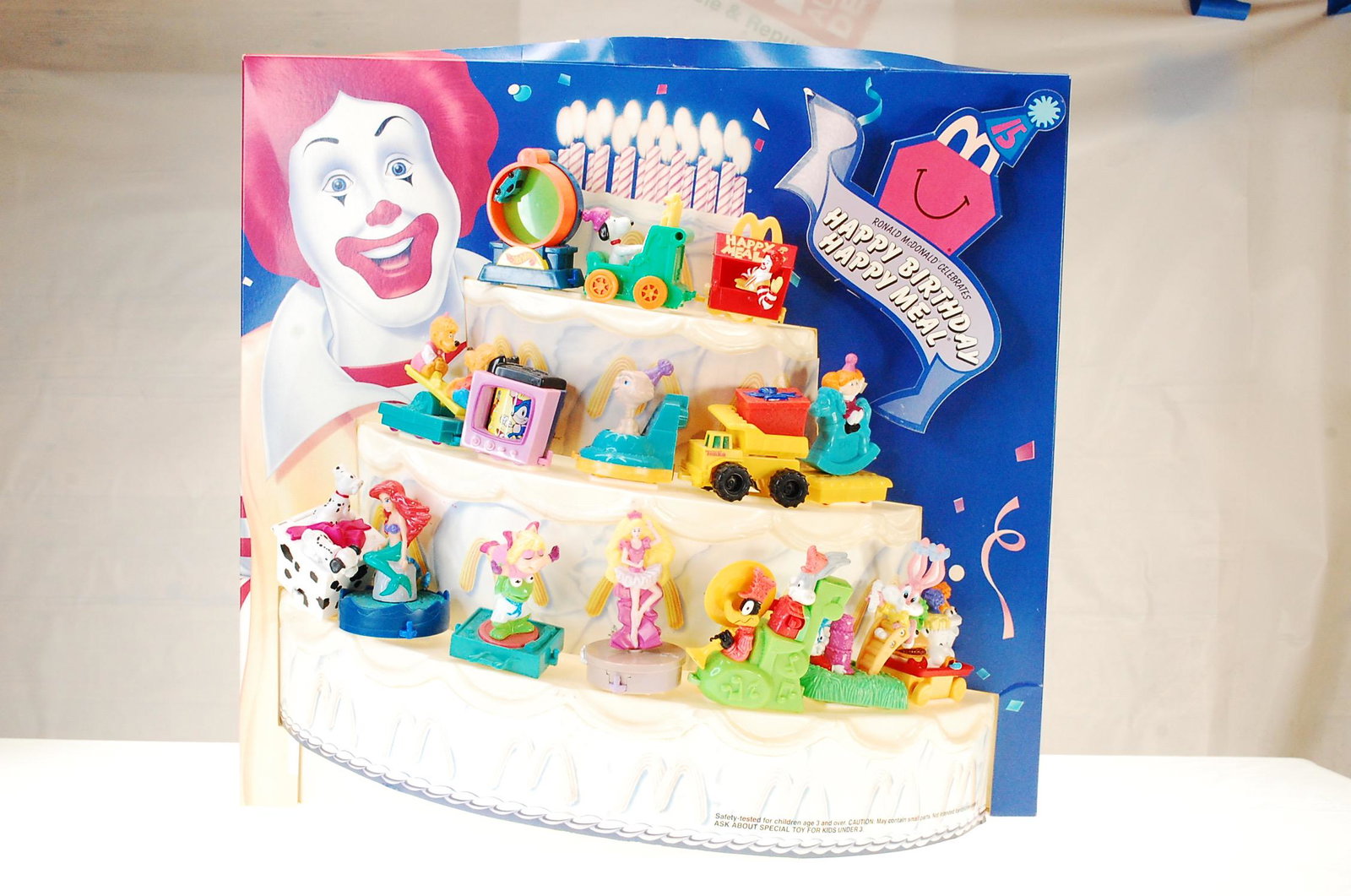 MCDONALDS DISPLAY - HAPPY BIRTHDAY HAPPY MEAL - 1994: MCDONALDS DISPLAY - HAPPY BIRTHDAY HAPPY MEAL - MCDONALD'S 1994