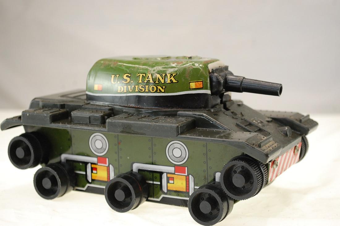 MARX TIN LITHOGRAPH WIND UP US TANK DIVISION TANK (1 of 5)