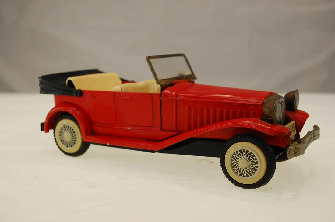 VINTAGE CLASSIC 1930'S ERA FORD TIN FRICTION 10" CAR (1 of 4)