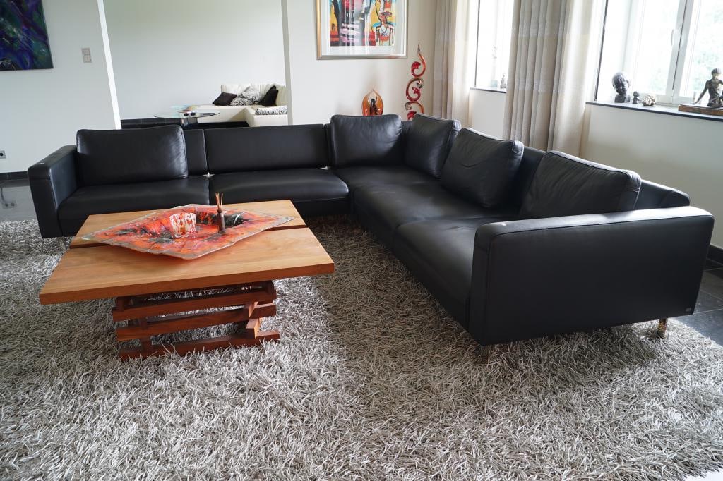 Black leather corner sofa, with three adjustable backrests, De Sede, dim. 106 x 310 x 310 cm.: Black leather corner sofa, with three adjustable backrests, De Sede, dim. 106 x 310 x 310 cm.