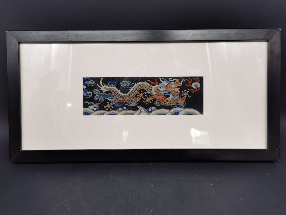 Small Chinese Kesi Silk Dragon Panel,19th Century. (1 of 5)