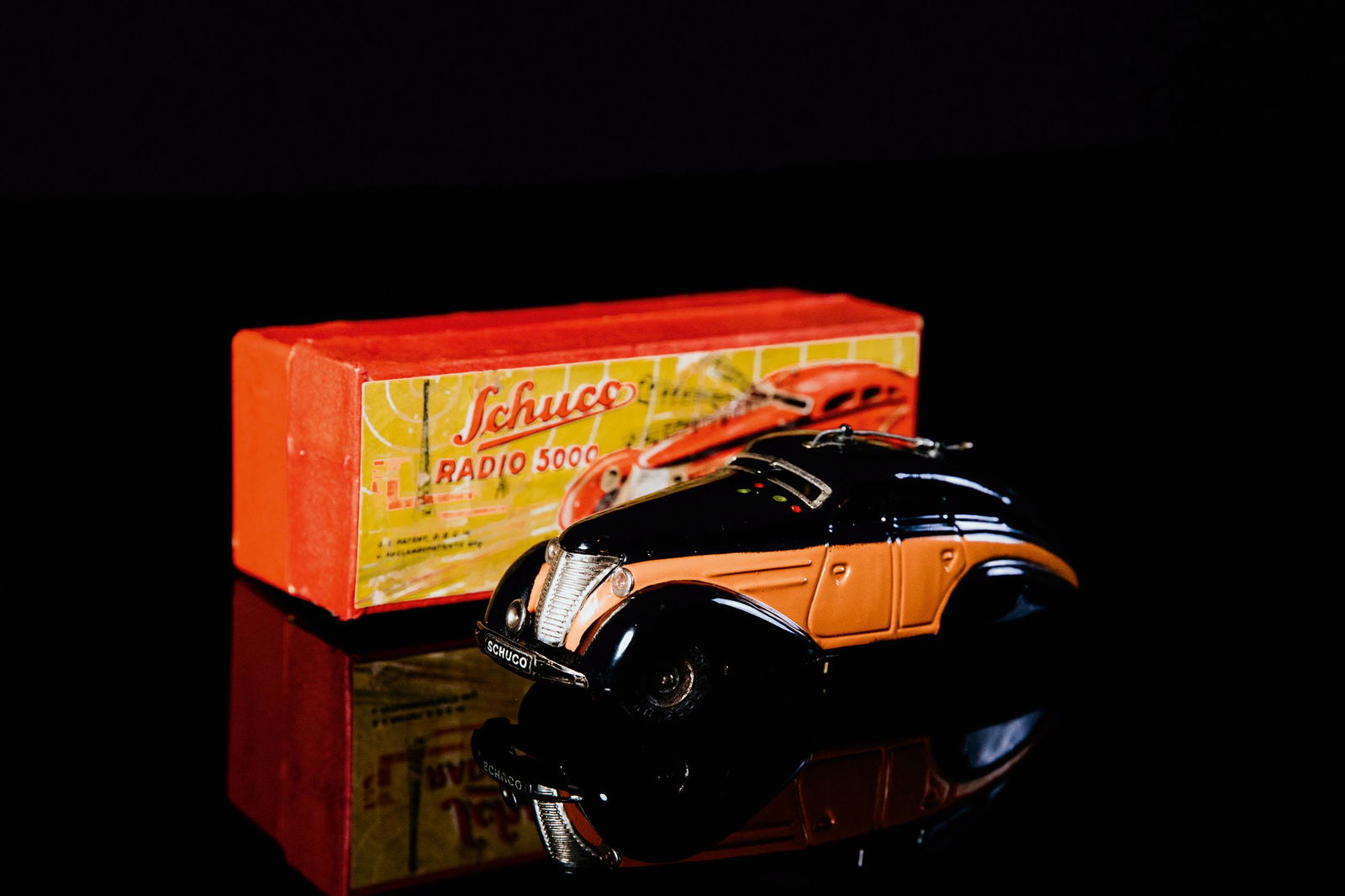 Schuco Radio Auto 5000 (1 of 4)