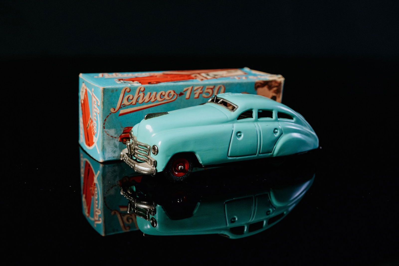 Schuco Garagenauto 1750: Tin toy, clockwork drive, function tested, hand-painted, light blue, U.S. - Zone, around 1955 to 1962, L 14,5 cm, mint, perfect condition, chrome parts very good, base plate lithographed, box perfectB