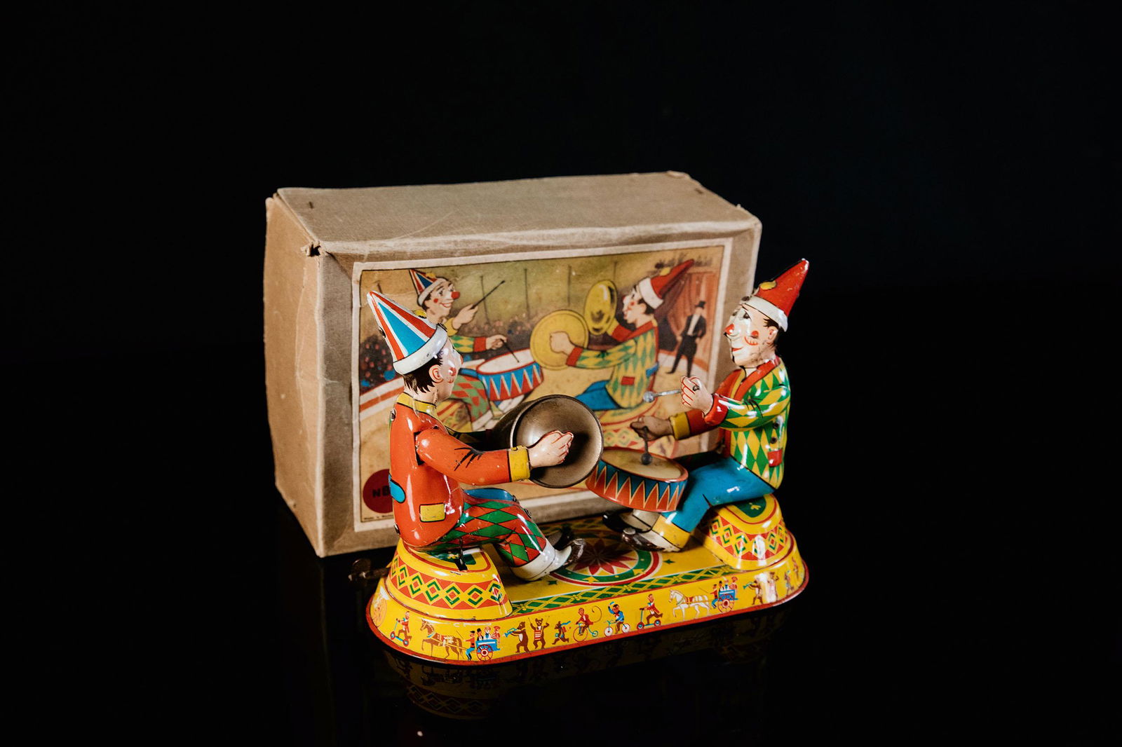 N.B.N. Nr. 500 musizirende Clonws (1 of 6)