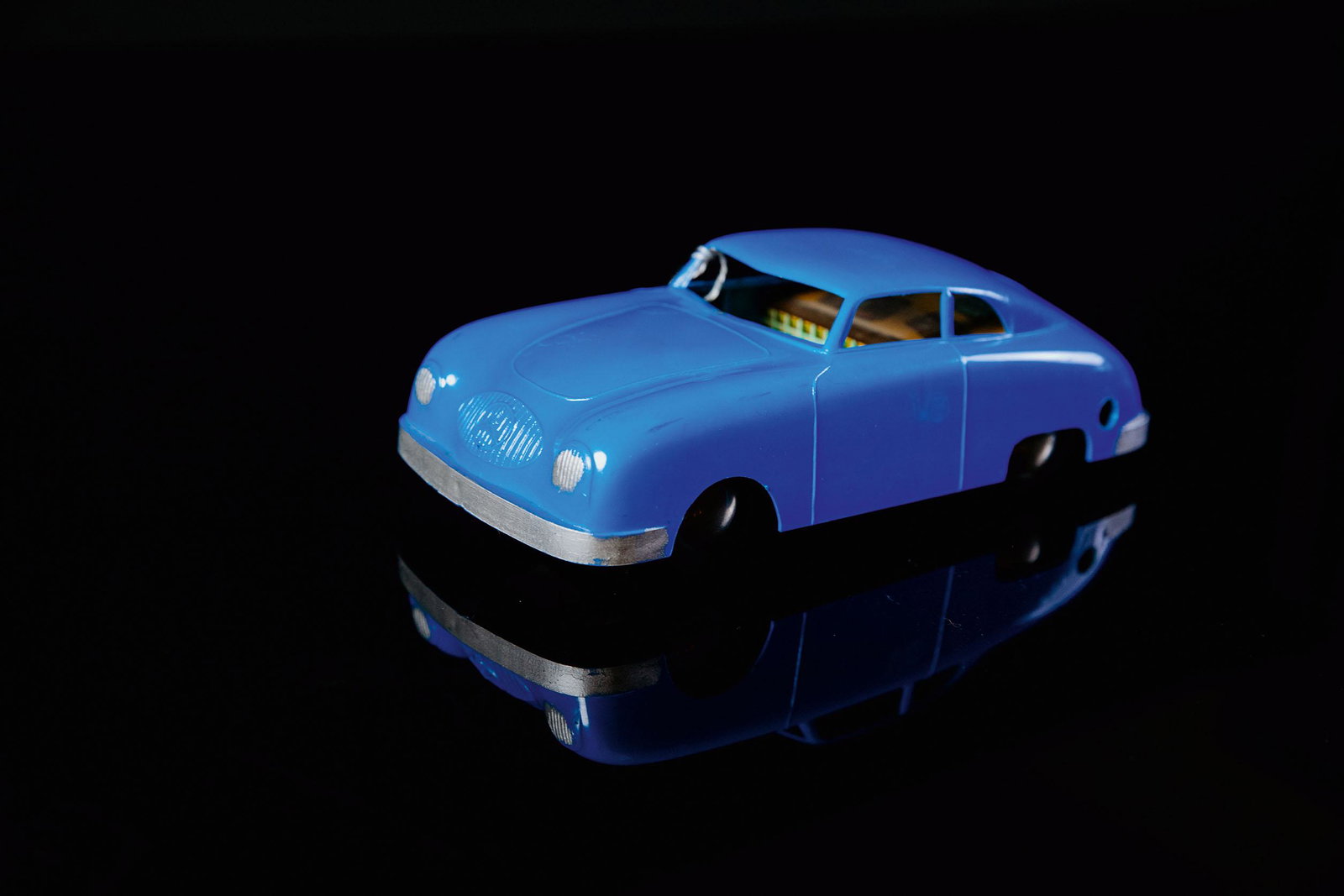 Plasticum Mercedes Porsche: Tin toy, clockwork drive, function tested, colour blue, 60ies, Made in Germany, 20 cm, as new condition, plastic and tinBlechspielzeug, Uhrwerk-Antrieb, Funktion geprÃ¼ft, Farbe blau, 60er Jahre, Ma