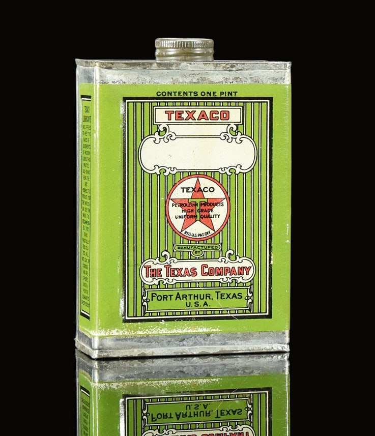 TEXACO LUBRICANTS ONE PINT | OIL CAN: Oil can, tin, filling capacity 1 Pint, Port Arthur/USA around 1930, H 15 cm, wonderfully preserved, still filled and sealed | We do only sell old original pieces - no reproductions or fakes. We pack i