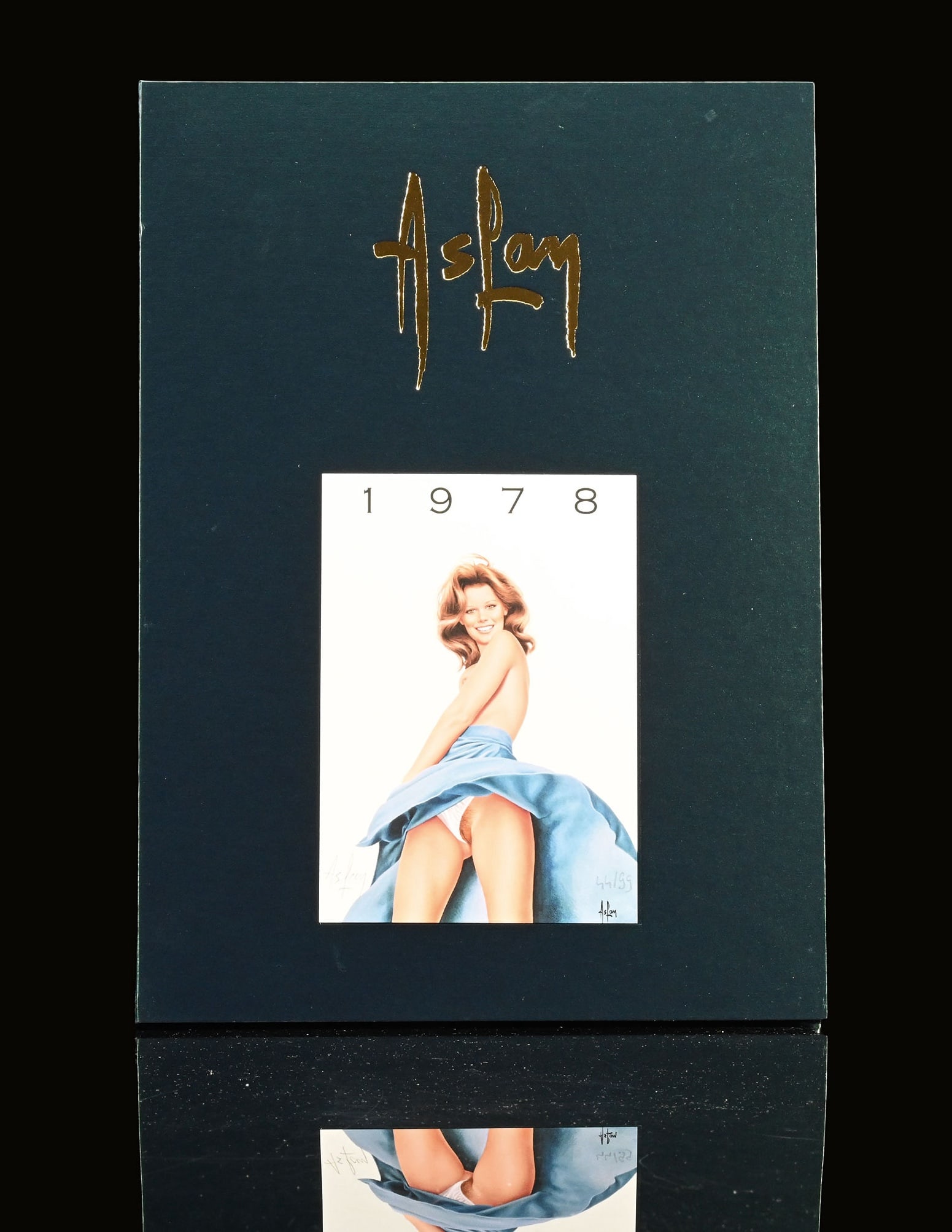 ASLAN PIN UPS | 1978 | 12" | SUPERB CONDITION: Yearbook by the Pin Up artist 'Aslan,' a complete set of individual nude and pin-up sketches, shown here is copy 44 of 99, 1978, 22 x 31 cm, the cover autographed in pencil and numbered, all pages sti