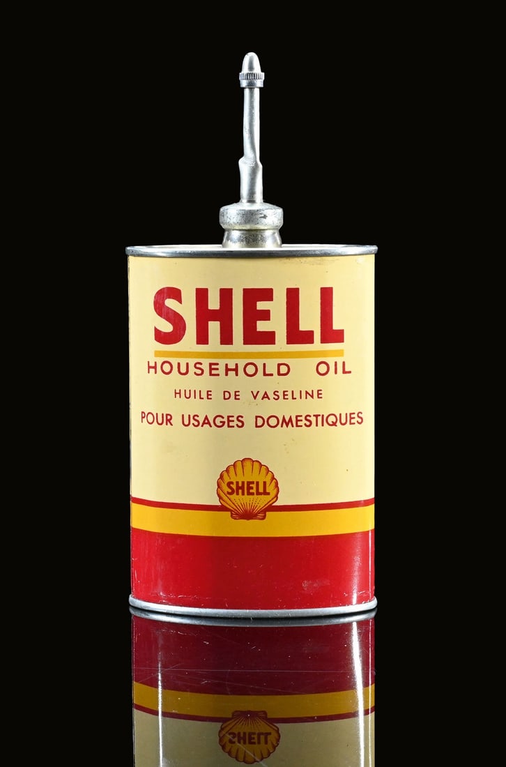 SHELL DOMESTIC OIL | OIL CAN: Oil can, tin, filling capacity 0.1 l, around 1950, H 15 cm, still filled and sealed, small dent on the back and on the pourer | We do only sell old original pieces - no reproductions or fakes. We pack