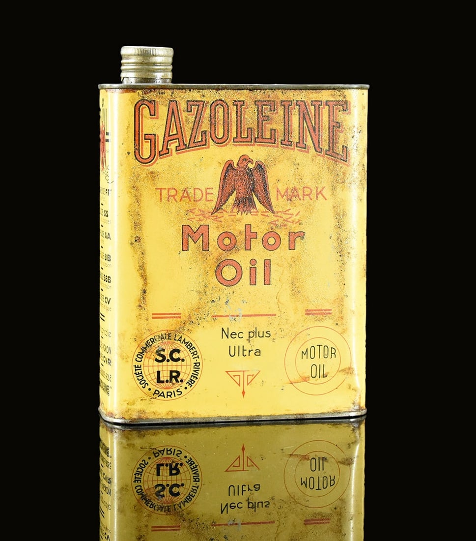 GAZOLEINE MOTOR OIL | OIL CAN: Oil can, tin, filling capacity 2 l, F around 1930, H 23 cm, some traces of aging, still with the original screw cap | We do only sell old original pieces - no reproductions or fakes. We pack in house,
