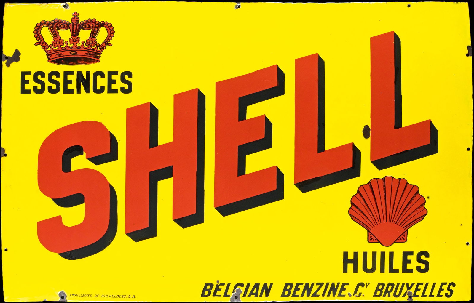 SHELL HUILES ESSENCES | 47" PORCELAIN SIGN: Porcelain sign ( Enamel sign ), stenciled and lithographed, BE around 1920, 120 x 80 cm, Emailleries de Koekelberg S.A., an early imposing gas station sign that can easily be called rare, the surface 