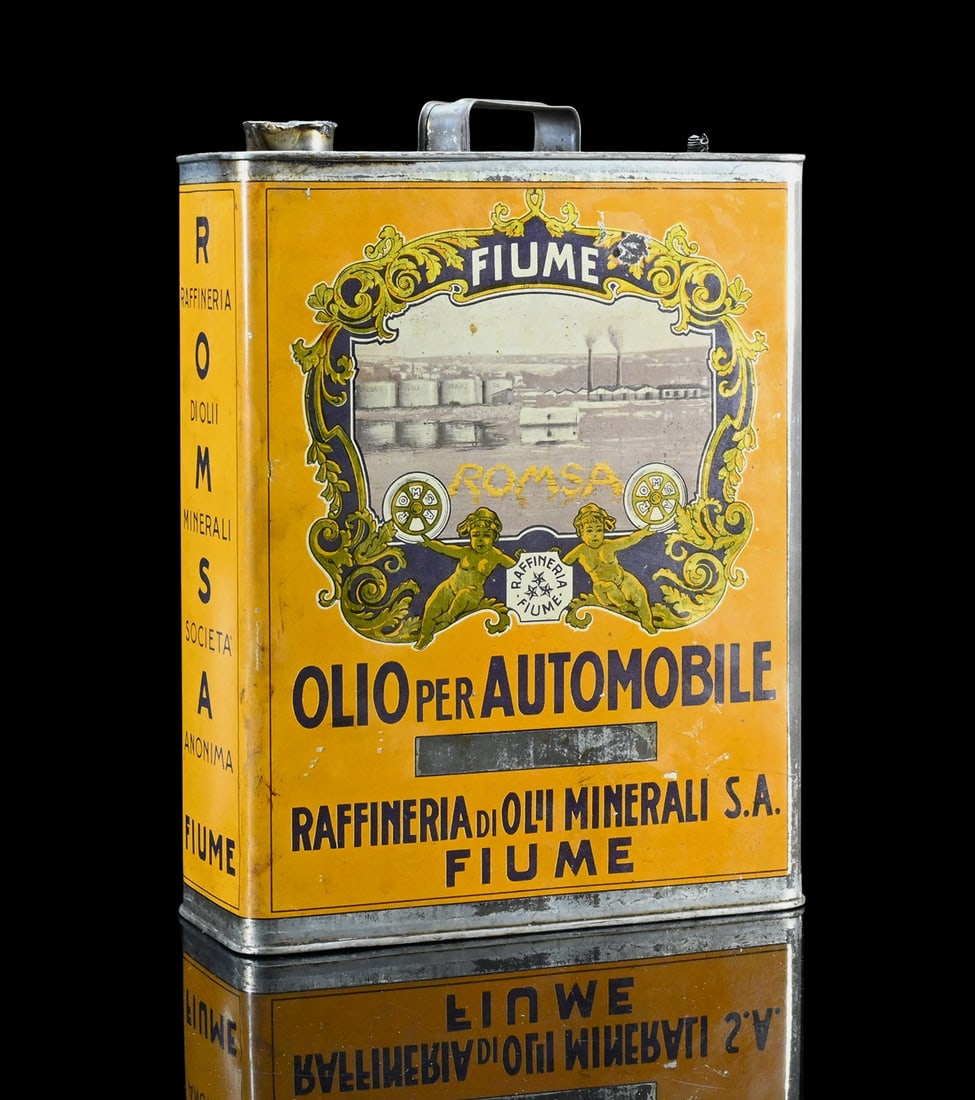 ROMSA - RAFFINERIA FIUME | RARE OIL CAN: Oil can, tin, filling capacity 5 l, IT 1920s, H 32 cm, Metalgraf D.M. Milano, finely lithographed, depiction of a refinery, still with the original screw cap, very rare | We do only sell old original 