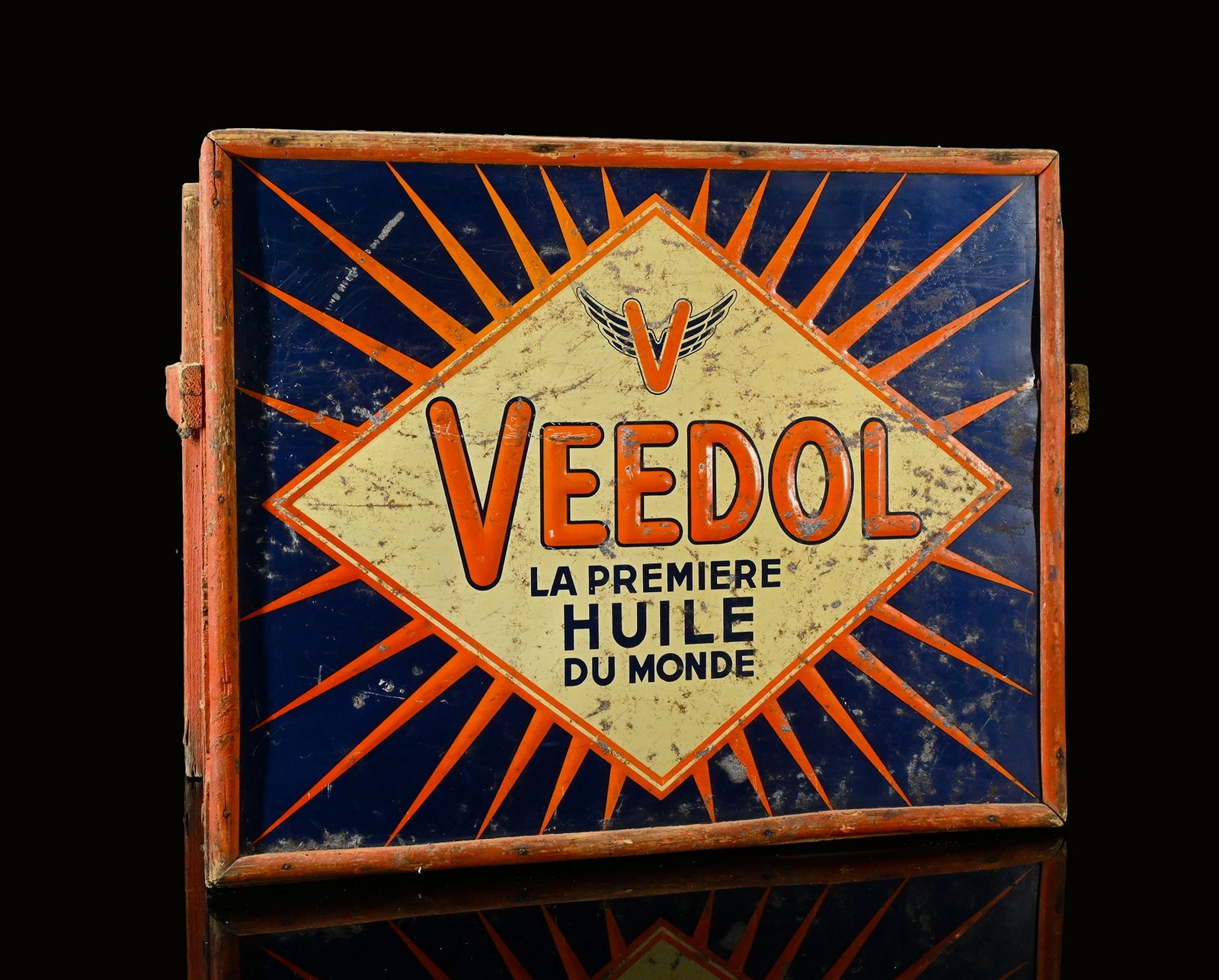 VEEDOL MOTOR | 19" WOODEN OIL CRATE: Oil can box, wood, front and back with Tin signs, F around 1930, 63 x 39 cm, H 48 cm, with the iconic flying 'V' printed on the sides, at the time, it held up to 20 2-liter cans, a super rare piece in
