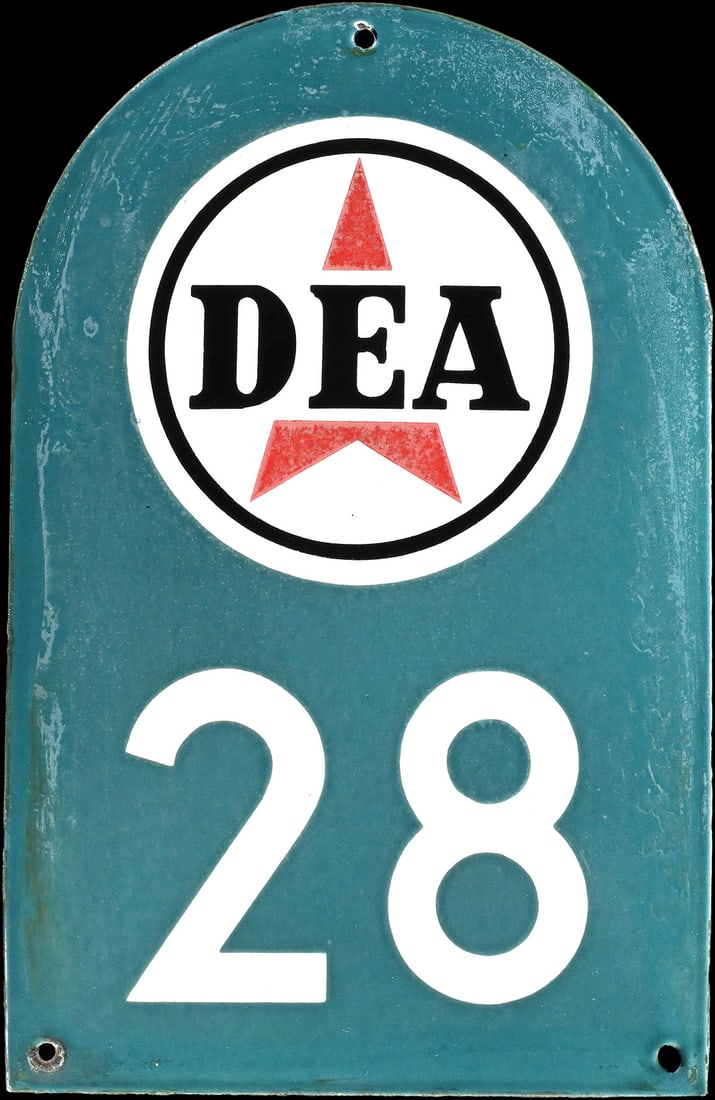 DEA n deg. 28 | 11" PORCELAIN SIGN: Porcelain sign ( Enamel sign ), garage number, convex, stenciled, GER around 1950, 18 x 28 cm, light traces of weathering | We do only sell old original pieces - no reproductions or fakes. We pack in 
