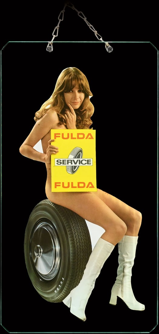 FULDA SERVICE | 18" PIN UP: Decal, reverse glass, GER 1960s, 24 x 45 cm, rare pin-up image that used to be attached to a shop window | We do only sell old original pieces - no reproductions or fakes. We pack in house, most items