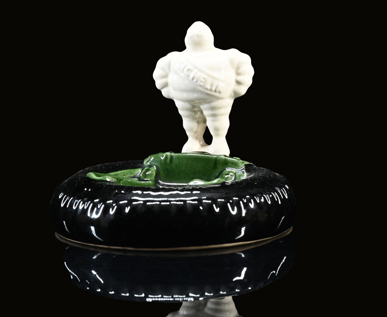 MICHELIN | 7.4" ASHTRAY: Old ash tray, porcelain, F 1950s, diam.19 cm, H 14 cm, apart from a minor chip in perfect preservation | We do only sell old original pieces - no reproductions or fakes. We pack in house, most items c