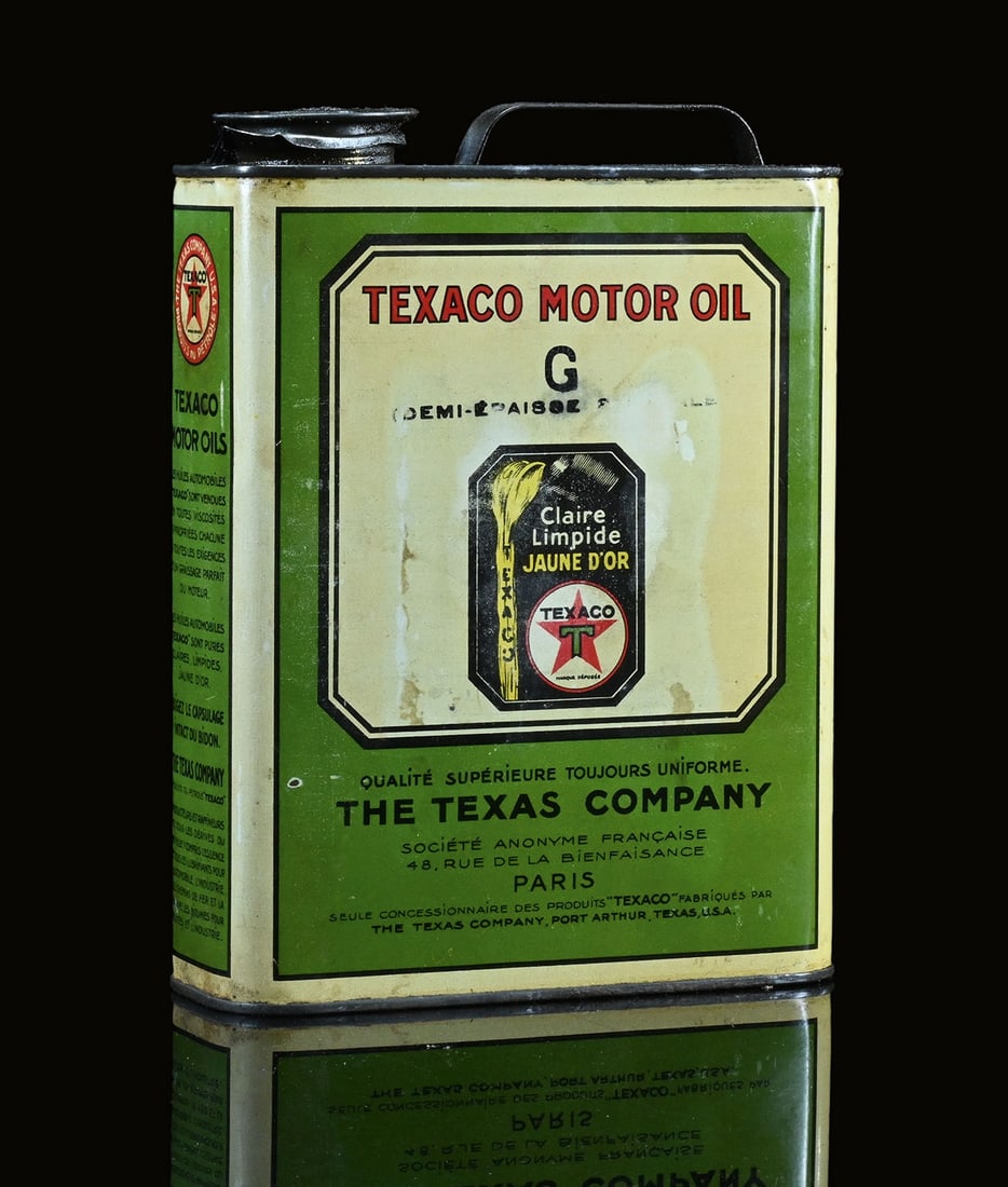 TEXACO MOTOR OIL G | OIL CAN: Oil can, tin, filling quantity 2 l, F around 1930, H 22 cm, still with the original pourer and screw cap | We do only sell old original pieces - no reproductions or fakes. We pack in house, most items