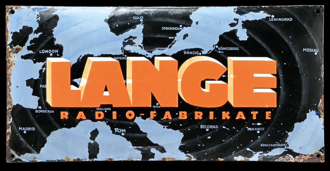LANGE RADIO-FABRIKATE | PORCELAIN SIGN | (2-3): Porcelain sign ( Enamel sign ), convex, stenciled and lithographed, GER around 1930, 50 x 25 cm, Titan-Email - Muenchener Emaillier- u. Stanzwerke G.m.b.H., behind the thickly filled in lettering you 