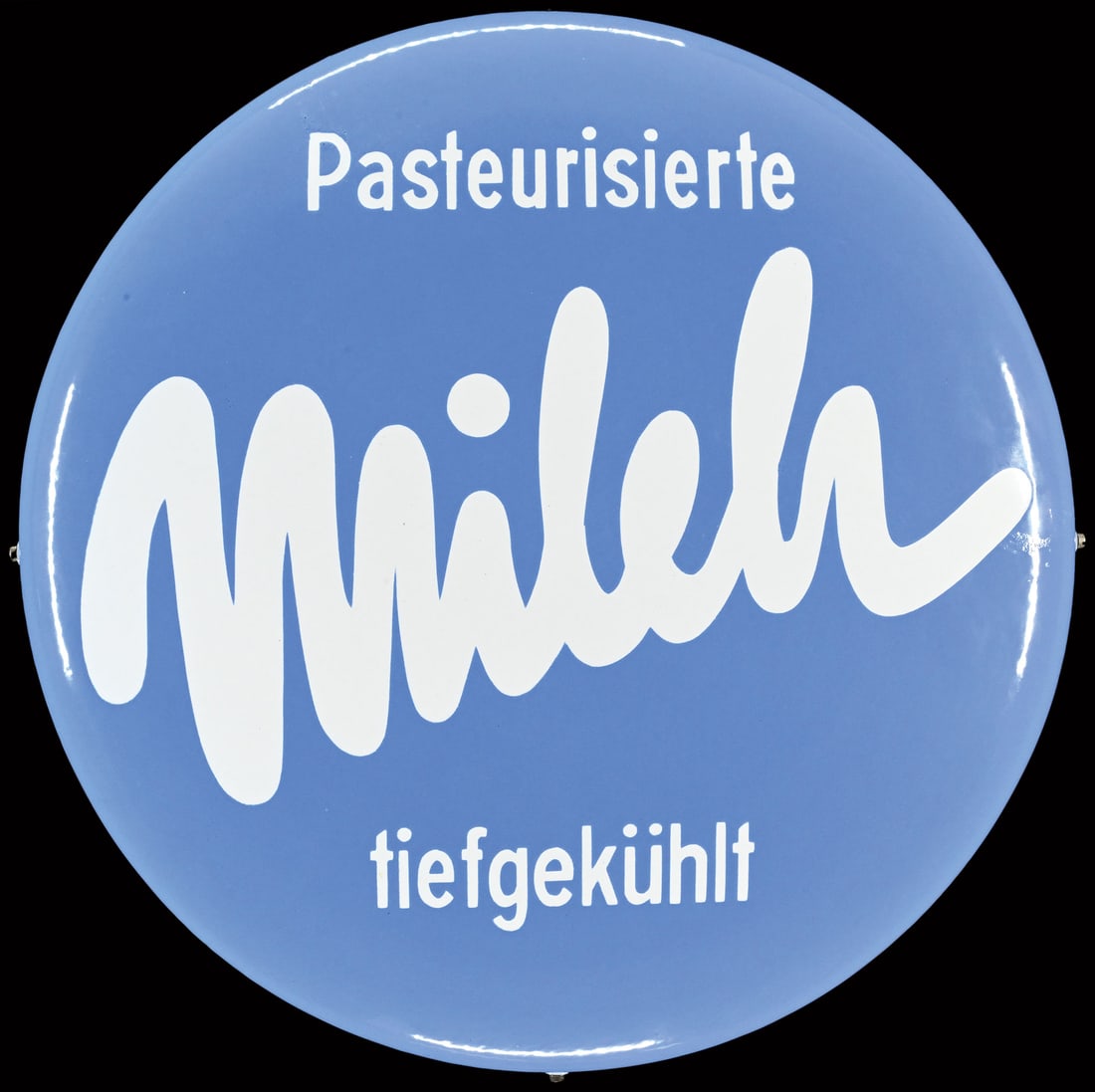 MILCH | PORCELAIN SIGN | (0-1): Porcelain sign ( Enamel sign ), convex, stenciled, GER 1950s, diam. 40,5 cm, Emaillierwerk Hannover, Mellendorf, amazing condition, minor enameling errors, the back still with the old mounting bars | 