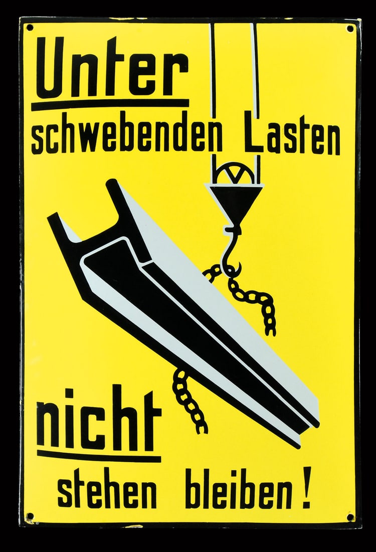 UNTER SCHWEBENDEN LASTEN | PORCELAIN SIGN | (1+): Porcelain sign ( Enamel sign ), convex, stenciled, GER 1920s, 39 x 59 cm, Industrial design from the 1920s. With its graphic simplicity, this rare enamel sign serves as a warning of the danger of fall