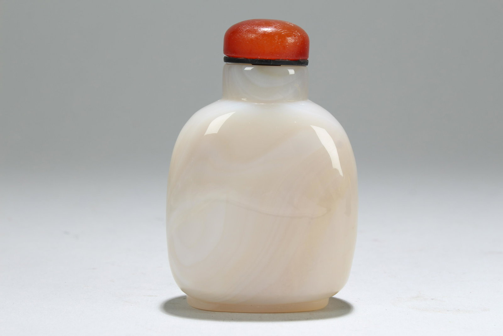 Chinese Agate-curving Snuff Bottle - 2