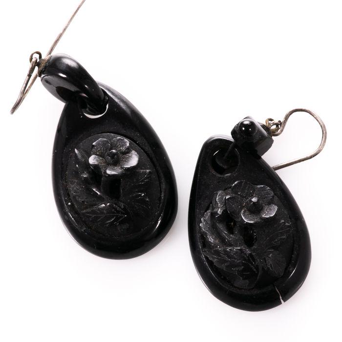Victorian Whitby Jet Carved Earrings (1 of 4)