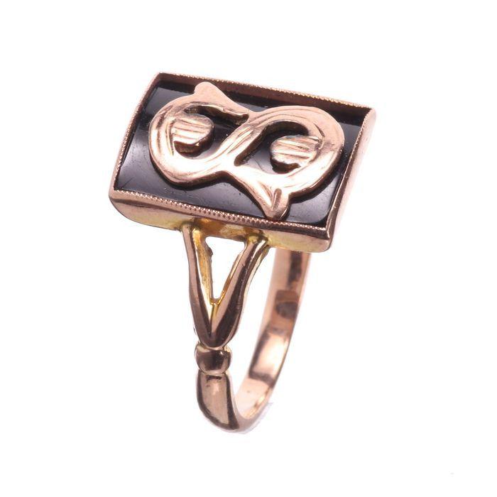 Victorian Gold Momento Mori Ring (1 of 7)