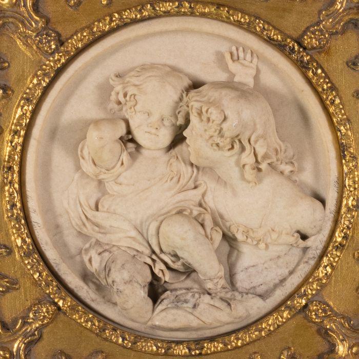 FREE POST Putti Carving in Gilt Frame (1 of 6)