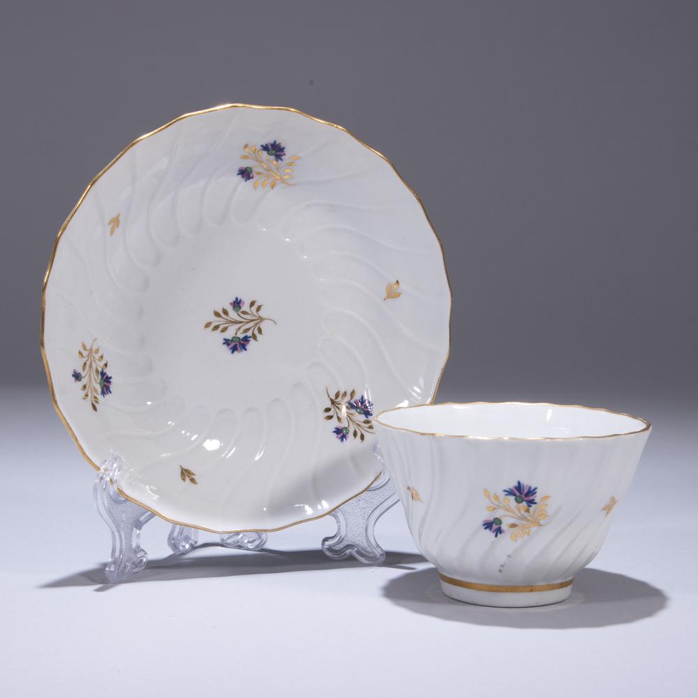 New Hall Porcelain Teacup & Saucer ca. 1800 (1 of 8)