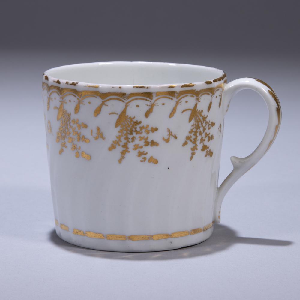 John Rose Coalport Porcelain Coffee Can ca. 1805: 90 x 70 x 65mm. Please study all photographs carefully to get an accurate representation of the item. We offer in-house shipping internationally (US and rest of the world. Dispatched from the UK). We