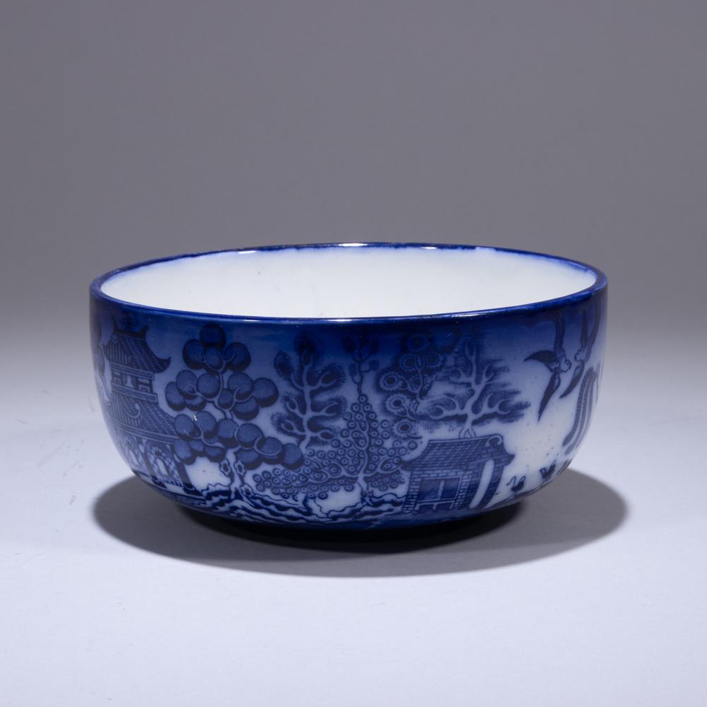 Doulton Burslem Blue Willow Porcelain Bowl (1 of 7)