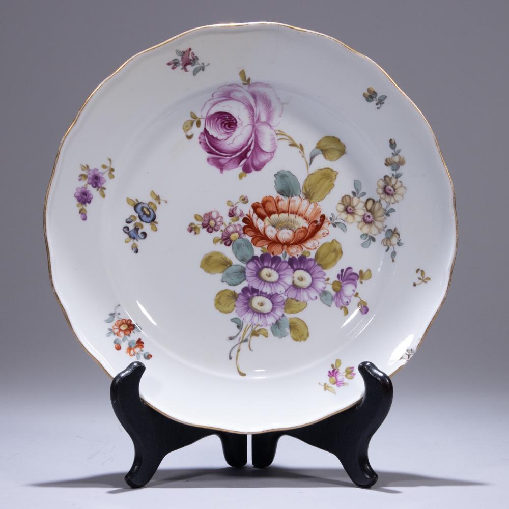 Meissen Floral Porcelain Plate: 245 x 245 x 40mm. Please study all photographs carefully to get an accurate representation of the item. We offer in-house shipping internationally (US and rest of the world. Dispatched from the UK). W