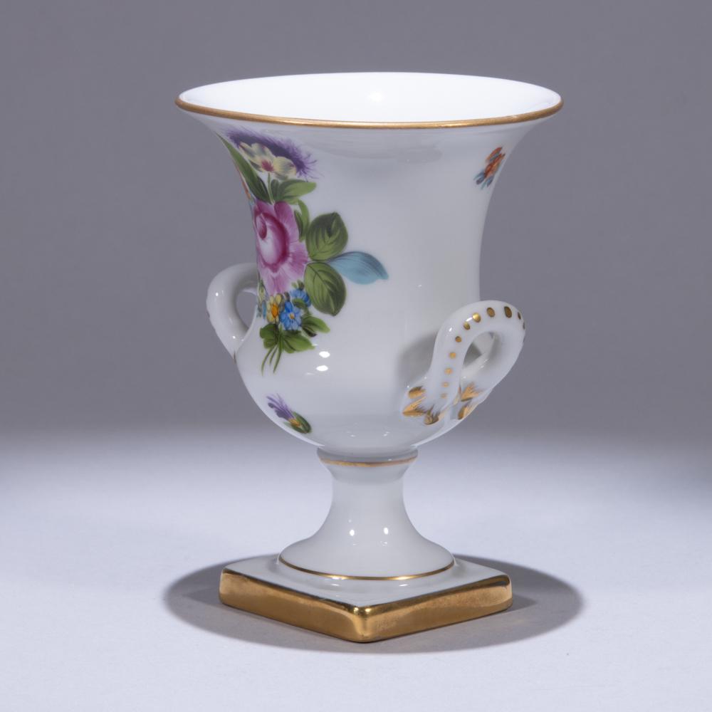 Herend Hungary Porcelain Floral Urn: 80 x 80 x 110mm. Please study all photographs carefully to get an accurate representation of the item. We offer in-house shipping internationally (US and rest of the world. Dispatched from the UK). We