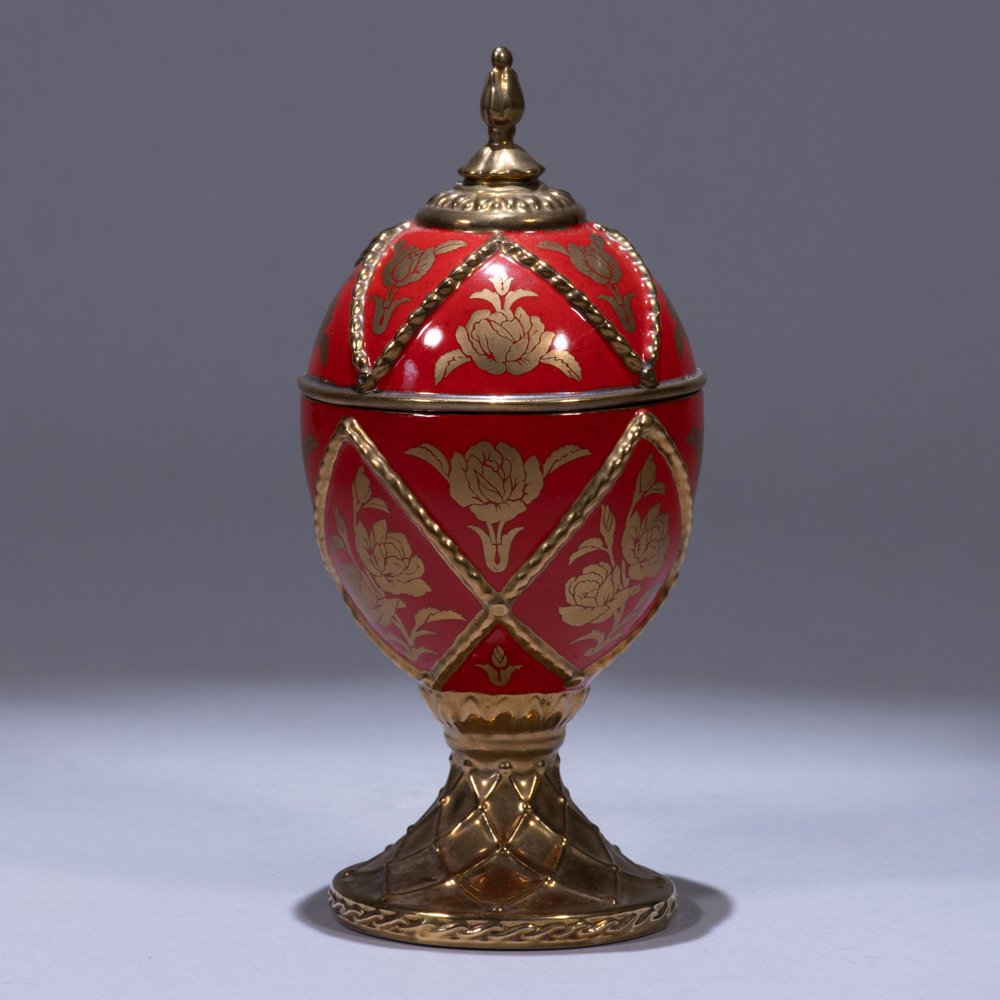 House of Faberge Musical Porcelain Egg - Arabian Dance: 60 x 60 x 135mm. Please study all photographs carefully to get an accurate representation of the item. We offer in-house shipping internationally (US and rest of the world. Dispatched from the UK). We
