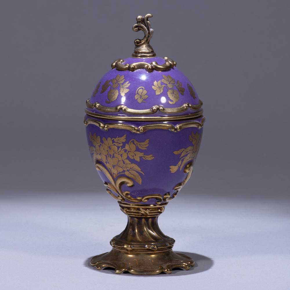 House of Faberge Musical Porcelain Egg - Swan Lake (1 of 7)